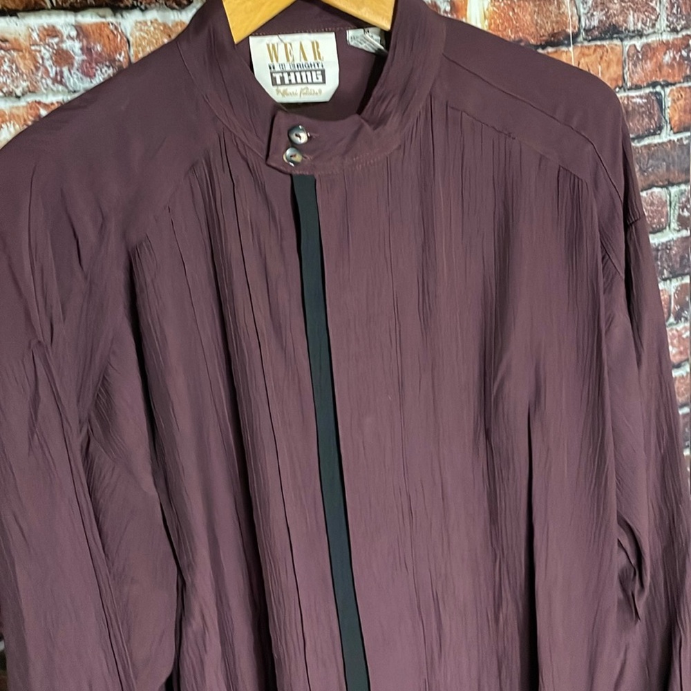 Vtg Henri Valdise Wear the Right Thing monk collar maroon pleated shirt medium